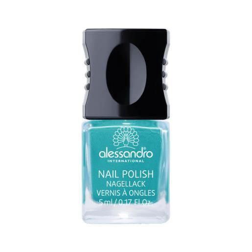 Alessandro International nail polish 916 ocean blue