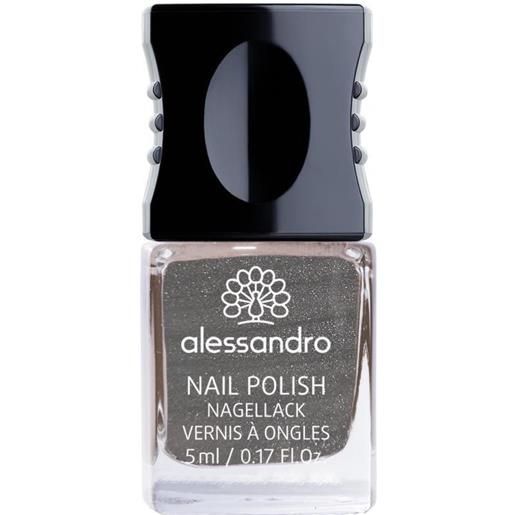 Alessandro International nail polish 467 frozen lake
