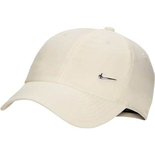 Nike berretto da tennis Nike dri-fit club unstructured metal swoosh cap - coconut milk/metalic silver