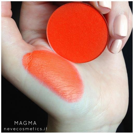neve cosmetics ombretti - ombretto rosso arancio - magma