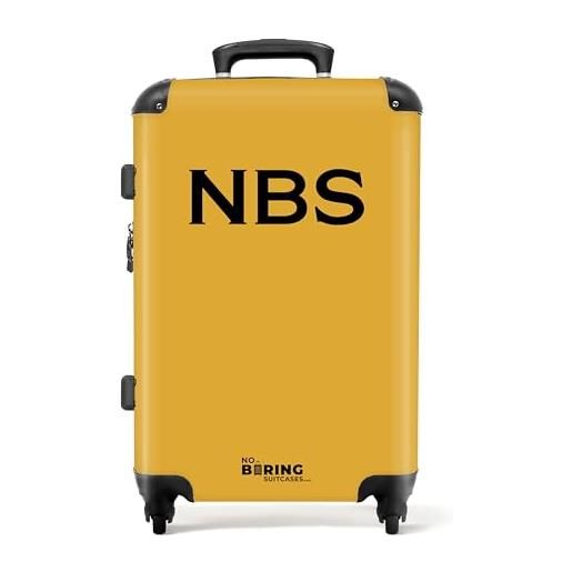 NoBoringSuitcases.com valigia modello, oro con scritta nera, midsize, bagaglio per bambini