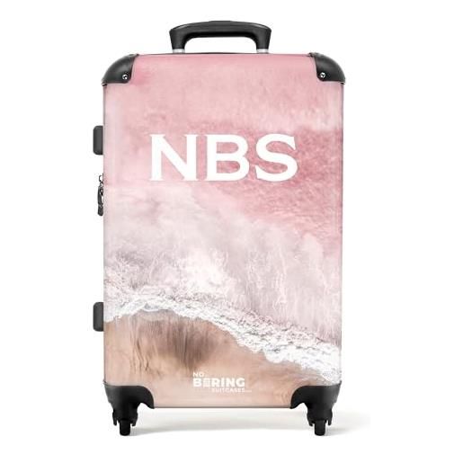NoBoringSuitcases.com valigia modello, spiaggia con mare rosa, midsize, bagaglio per bambini