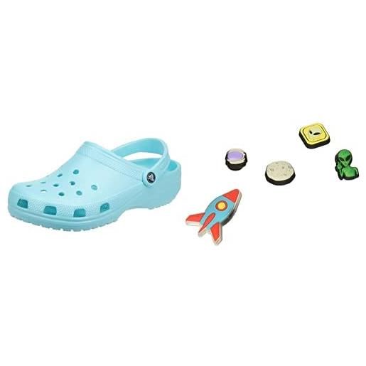 Crocs classic, zoccoli unisex - adulto, blu (ice blue), 46/47 eu + shoe charm 5-pack, decorazione di scarpe, outerspace