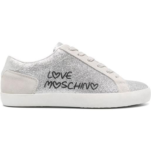 Love Moschino sneakers glitter con stampa - argento