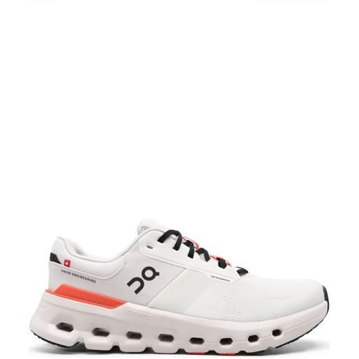On Running sneakers cloudrunner - bianco