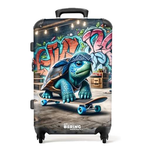 NoBoringSuitcases.com © valigia per bambini valigia da viaggio bagaglio per bambini a 4 ruote, lucchetto tsa (tartaruga blu-verde su uno skateboard), (valigia media 67x43x25 cm)