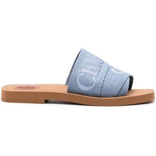 Chloé sandali slides woody con ricamo - blu