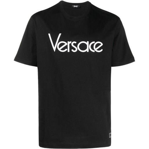 Versace t-shirt in cotone con logo ricamato