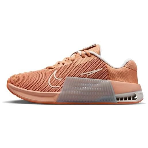 Nike w metcon 9, sneaker donna, amber brown/guava ice-light bone, 44.5 eu