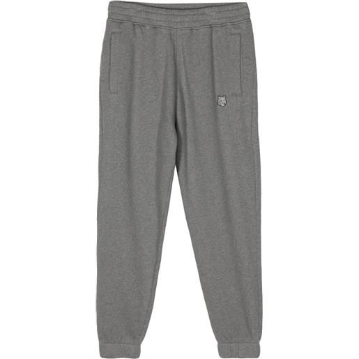 Maison Kitsuné pantaloni sportivi con applicazione - grigio