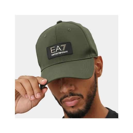 EA7 train sport label hat