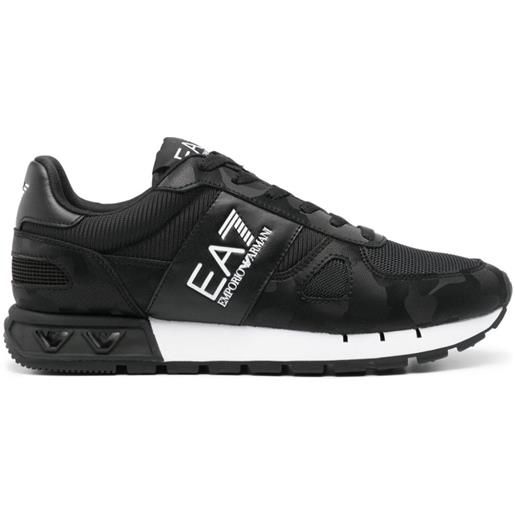 Ea7 Emporio Armani sneakers con logo goffrato - nero