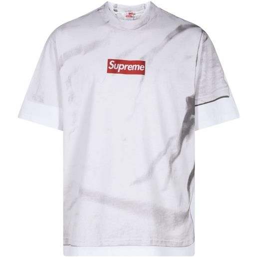 Supreme t-shirt con logo x mm6 maison margiela - bianco