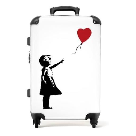 NoBoringSuitcases.com © valigia rigida con ruote, trolley, bagaglio a mano, 4 ruote, lucchetto tsa (ragazza con palloncino rosso su sfondo bianco), (valigia media 67x43x25 cm)