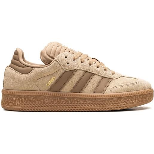 adidas samba xlg "magic beige/cardboard/gum" sneakers - toni neutri