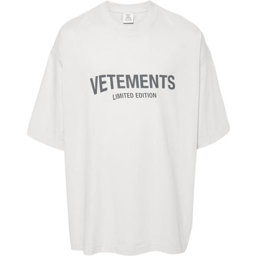 VETEMENTS t-shirt con stampa - grigio