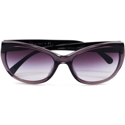 CHANEL Pre-Owned - occhiali da sole cat-eye camellia anni 2000 - donna - plastica - taglia unica - nero