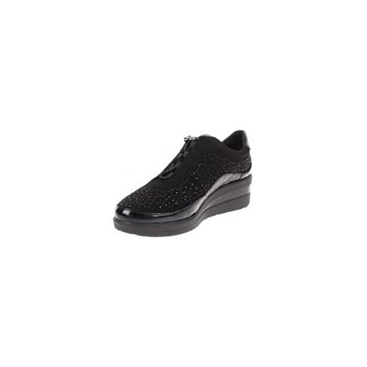 Valleverde sneackers donna 36206 in camoscio nero modello casual. Una calzatura comoda adatta per tutte le occasioni. Autunno-inverno 2021-2022. Eu 37