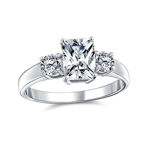 Bling Jewelry stile classico senza tempo 2ct rettangolo chiaro taglio smeraldo tre pietre passato presente futuro promessa anello di fidanzamento per le donne. 925 sterling silver plain band