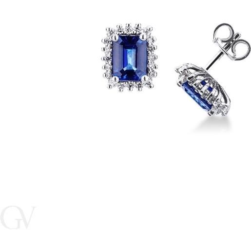 Gioielli di Valenza orecchini a lobo in oro bianco 18k con zaffiro blu e diamanti