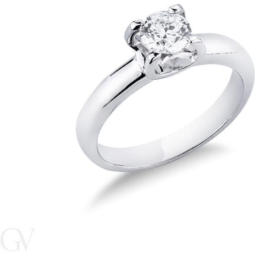 Gioielli di Valenza anello solitario a 4 griffe in oro bianco 18k con diamante, ct. 0,70