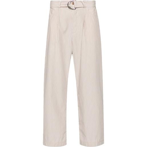 Nanushka pantaloni ferre gessati con cintura - marrone