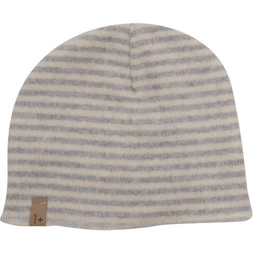 One More In The Family berretto