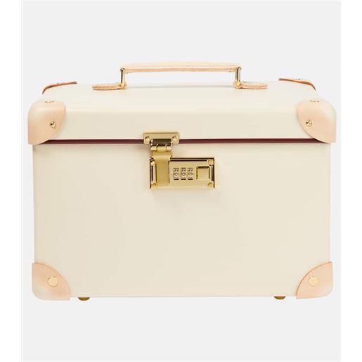 Globe-Trotter beauty case safari