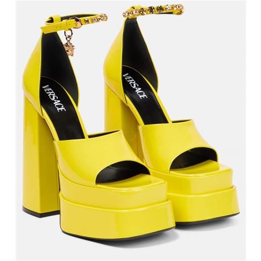 Versace sandali medusa aevitas in vernice con plateau