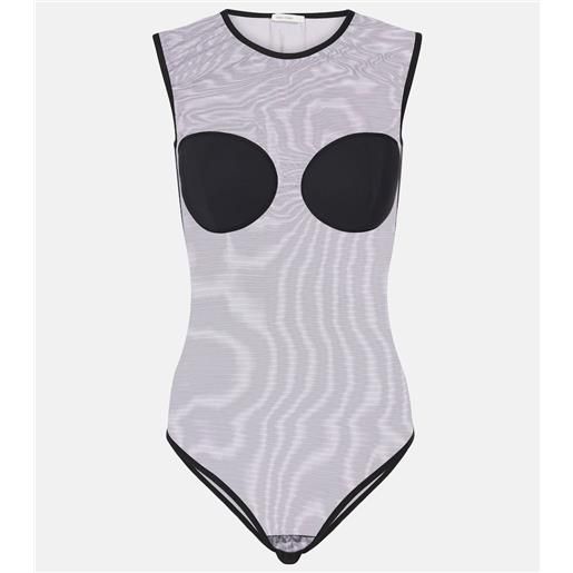 Nensi Dojaka body in mesh