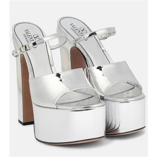 Valentino Garavani mules con plateau tan-go 155 in vernice