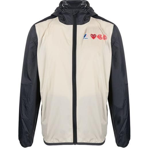 Comme Des Garçons Play giacca leggera con cappuccio - toni neutri