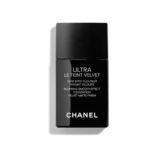 CHANEL ultra le teint velvet colorito effetto pelle levigata. Risultato opaco vellutato -