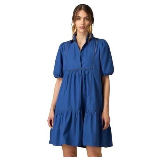 Oltre: vestito corto in popeline con ajour blu. L stagione primavera estate 2024. 