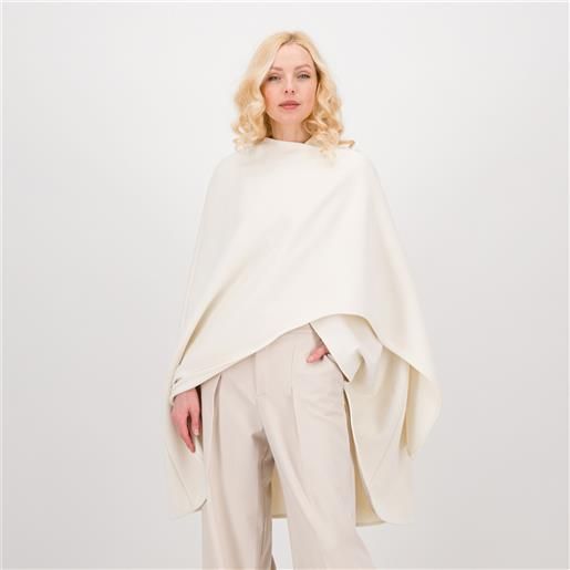 Caterina Lancini mantella in doppio crêpe con scollo a barca e bottone