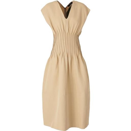 Fabiana Filippi abito aderente - toni neutri