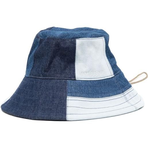 AMBUSH cappello bucket denim con design patchwork - blu