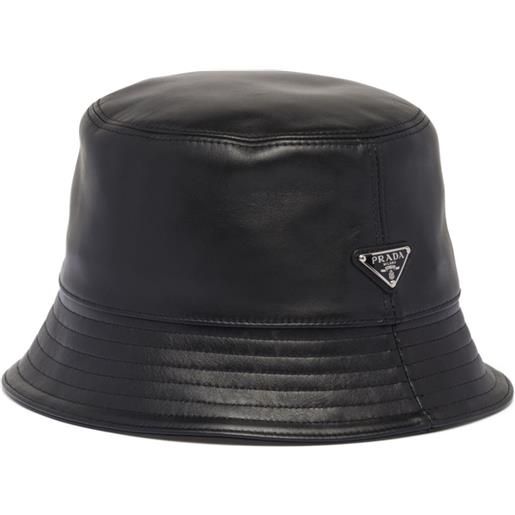 Prada cappello bucket con placca logo - nero