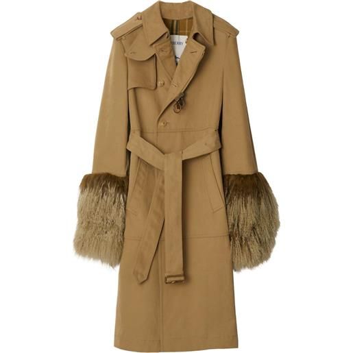 Burberry trench con bordo in shearling - marrone