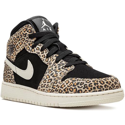 nike alte leopardate