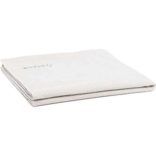 Yohji Yamamoto asciugamano con ricamo - toni neutri