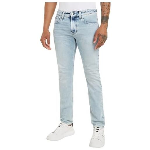Calvin Klein jeans jeans uomo slim tapered fit, blu (denim light), 31w/32l
