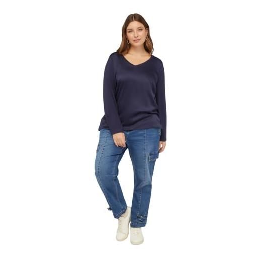 FIORELLA RUBINO: t-shirt con scollo a v in due tessuti blu. L stagione autunno inverno 2024