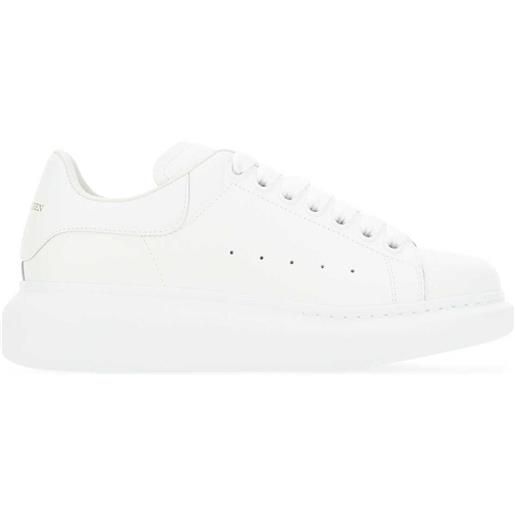 Alexander McQueen sneakers con suola oversize - bianco