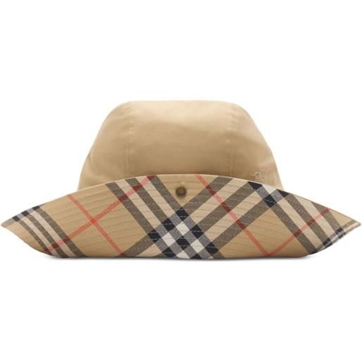 Burberry cappello in gabardine con dettaglio a quadri - toni neutri