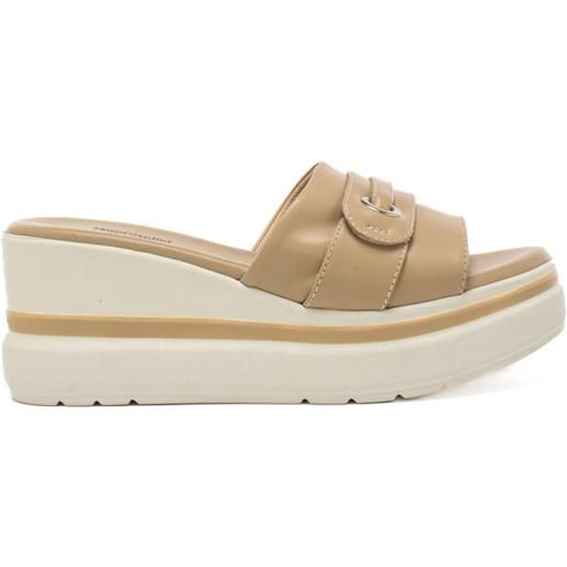 Nerogiardini scarpe da donna slip on con inserto in metallo sul davanti sabbia