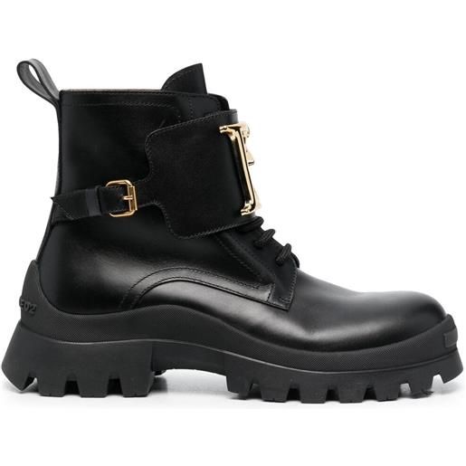 DSQUARED2 stivaletti con placca logo - nero