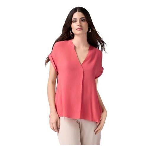 Oltre: blusa in viscosa con profili in raso bianco. S stagione autunno inverno 2025