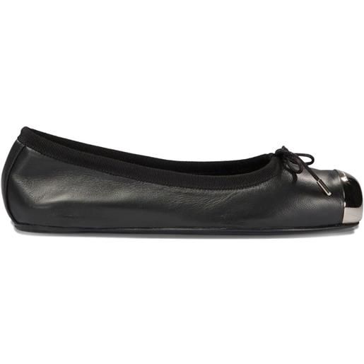 Alexander McQueen pumps con punta metallica - nero