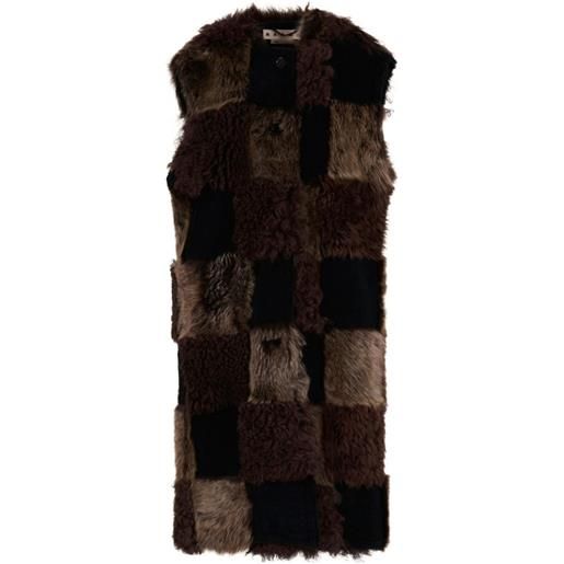 Marni gilet con design patchwork in pelliccia sintetica - marrone